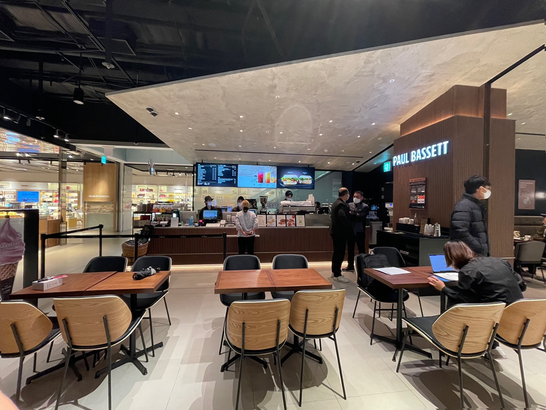 No.174  Paul Bassett Lotte Gwangju B1F店