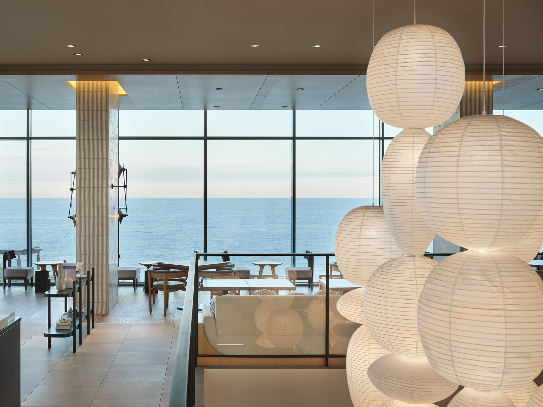 No.159  Paul Bassett Jeju Yongdam DT店 韓国