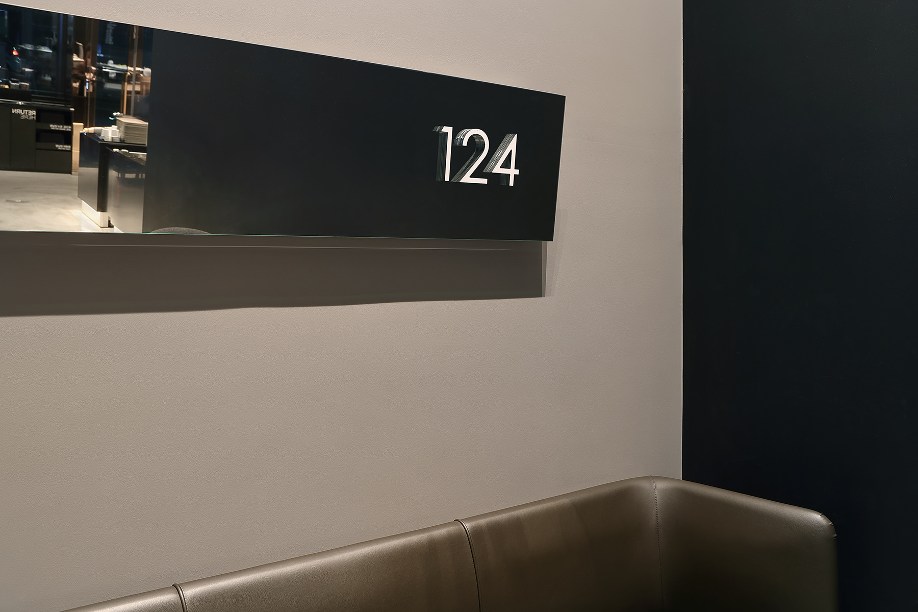 No.124 Paul Bassett Bangbae店 韓国