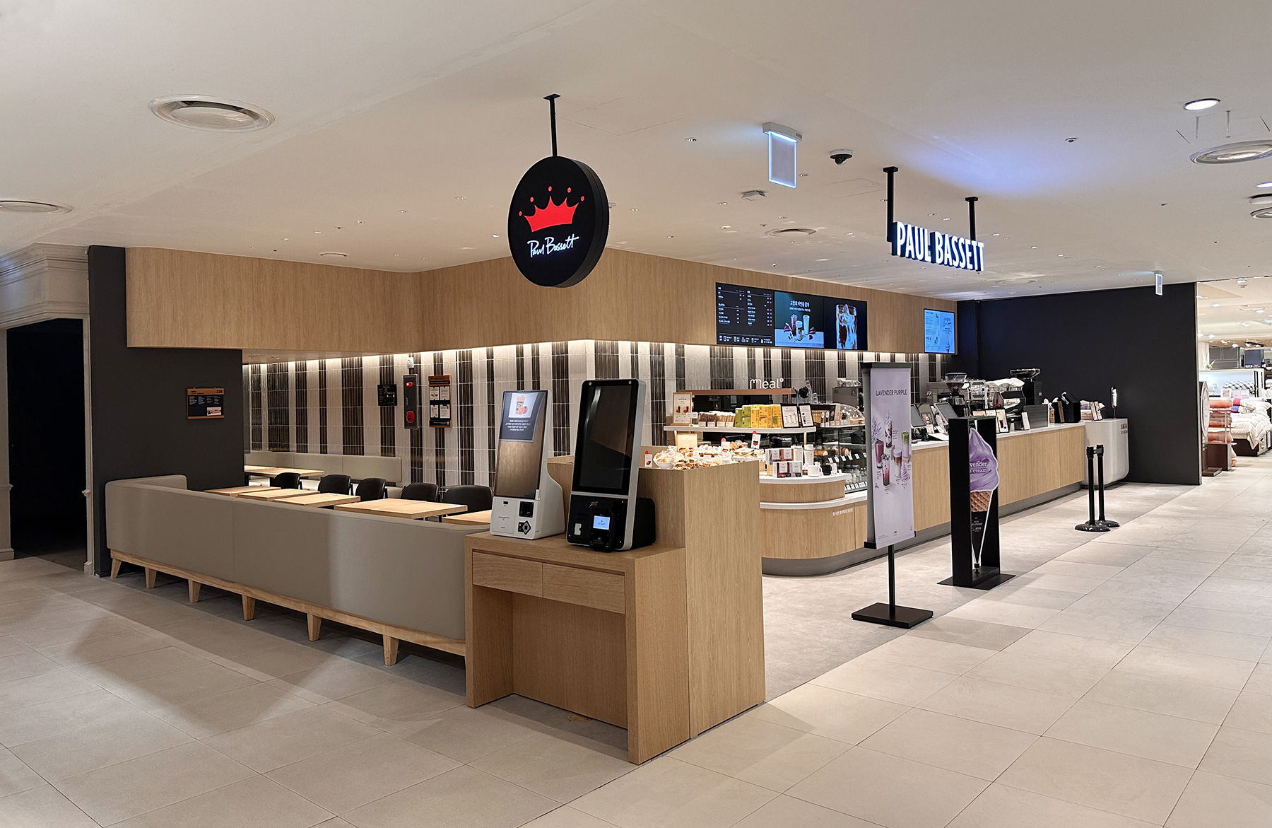 No.228 Paul Bassett Lotte Department Store Ulsan